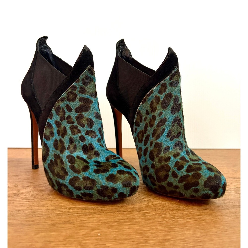 Alaia Size 36.5 6 Teal Leopard Calf Hair Black Suede Stiletto Ankle Booties